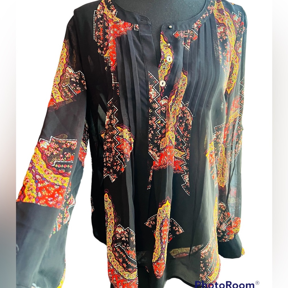 NWT Daniel Rainn Long Sleeve Sheer Pleated Colorful Print Blouse Size Small